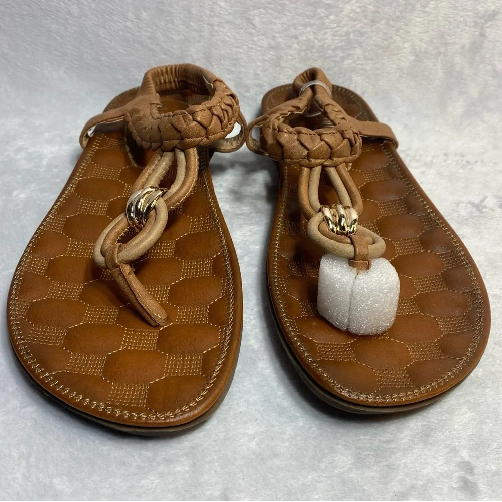 Patrizia Women’s Galdus Tan Sandals Size 9 NWOT - Picture 2 of 9